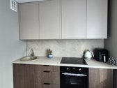 Erdvus, šviesus ir jaukus dviejų kambarių - nuotraukos Nr. 8
