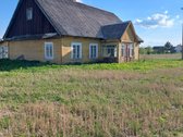 Tik už 42 km nuo Vilniaus parduodama rąstinė