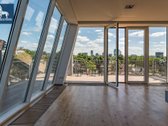 Parduodamas didžiulis penthouse tipo butas su