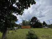 Parduodami du besiribojantys žemės sklypai