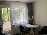 Parduodamas jaukiai įrengtas 2 kambarių butas