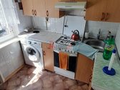 Klaipėdoje, Taikos pr. parduodamas dviejų