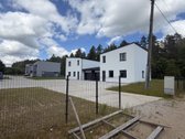 7 dviejų aukštų namai, dalinė apdaila. Su