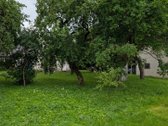 Lazdijų mieste, Kalnų g.15 parduodamas 32 arų