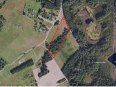 Aplink sklypą, miškai, daug ežerų. 2 km