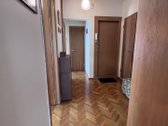 Butas įsikūręs ramioje, žalumos apsuptoje - nuotraukos Nr. 5