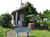 Sodo sklypas su mūriniu nameliu sodų