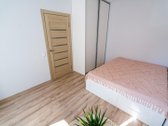 Parduodamas jaukus ir kokybiškai įrengtas - nuotraukos Nr. 3