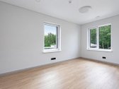  Modernus namas su terasa ir vaizdu į gamtą - nuotraukos Nr. 16