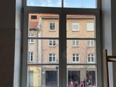 Nuomojamas 3 kambariu butas Tiltų g. 26 name - nuotraukos Nr. 2