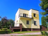 Parduodamas dviejų aukštų mūrinis renovuotas - nuotraukos Nr. 2