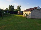 Tame pačiame sklype yra namas kuris yra - nuotraukos Nr. 2