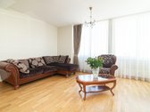 Parduodamas nestandartinis šviesus 4 kambarių - nuotraukos Nr. 49
