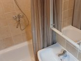 2 jų izoliuotų kambarių butas su baldais ir - nuotraukos Nr. 3