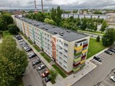 Parduodamas 4 kambarių butas renovuotame name - nuotraukos Nr. 2
