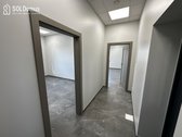 Išnuomojamos komercinės patalpos su 1.2 ha - nuotraukos Nr. 11