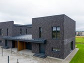 Modernaus dizaino sublokuotas namas per - nuotraukos Nr. 2