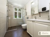 Stilingas dviejų kambarių butas renovuotame - nuotraukos Nr. 17