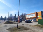 Parduotuvės viduje yra galimybė prekiauti - nuotraukos Nr. 2