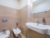Parduodamas Išskirtinis 4 Kambarių Dviejų - nuotraukos Nr. 17