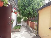 Miniatiūrinis butas, Bet ano mėnesio - nuotraukos Nr. 7