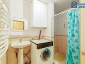 Didelis, trijų aukštų namas apsuptas pušynų - nuotraukos Nr. 13