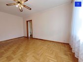 Parduodamas erdvus ir šviesus 2-jų kambarių - nuotraukos Nr. 2