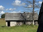 Sodyba su 4,7 ha sklypu šalia Kantaučių