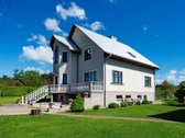 Parduodamas erdvus ir visiškai įrengtas - nuotraukos Nr. 3