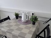 Parduodama, pilnai įrengta studija Naujoje
