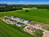 **Liko 1 namas iš 10** - nuotraukos Nr. 3