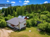 Parduodamas sodo namas kuriame galima gyventi