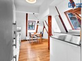 Šis erdvus ir autentiškas dviejų aukštų butas - nuotraukos Nr. 6
