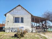 Pušynų apsuptyje, visai šalia Utenos miesto,
