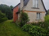 Parduodamas sodo namas su 8 arų sklypu