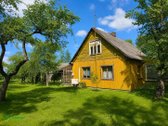 Parduodama Rąstinė Sodyba Su Tvenkiniu Biržų