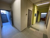 Išnuomojamas 267 kv.m šviesus cokolinis - nuotraukos Nr. 3