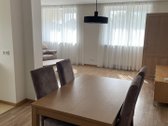 Nuomojamas dviejų miegamųjų butas, 80 m2 su - nuotraukos Nr. 2