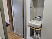 Išnuomojamas naujai suremontuotas 4 kambarių - nuotraukos Nr. 17