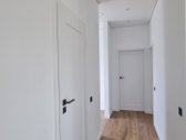 Parduodamas naujai įrengtas trijų kambarių - nuotraukos Nr. 6