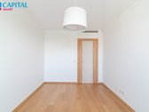 Nuomojamas erdvus ir šviesus 3 kambarių butas - nuotraukos Nr. 16