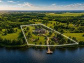 Išskirtinis 3,87 ha sklypas tarp dviejų ežerų