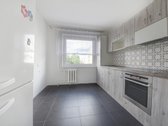 Parduodamas trijų kambarių butas su visais - nuotraukos Nr. 3