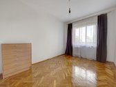 Parduodamas trijų kambarių butas su visais - nuotraukos Nr. 9