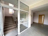 Administracinis pastatas su žemės sklypo dalimi - nuotraukos Nr. 4