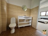 Erdvus namas gamtos apsuptyje šalia Vilniaus - nuotraukos Nr. 19