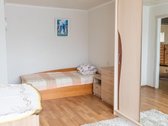 Parduodamas erdvus ir šviesus 3 kambarių - nuotraukos Nr. 3