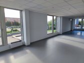 Debreceno prekybos centre parduodamos erdvios - nuotraukos Nr. 3