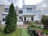 Atnaujintas 2 aukštų namas su įrengta - nuotraukos Nr. 12