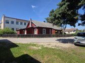 Parduodama jauki namo dalis su savo kiemu,